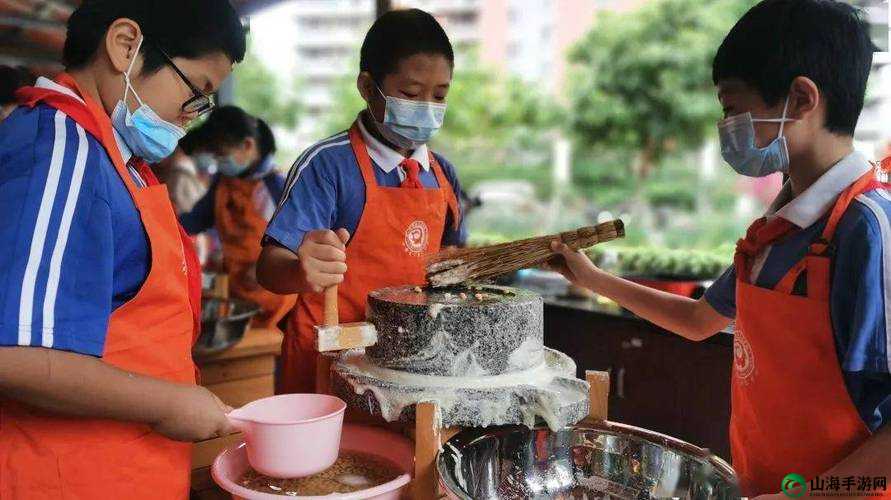 做运动磨豆浆视频：有趣的生活日常