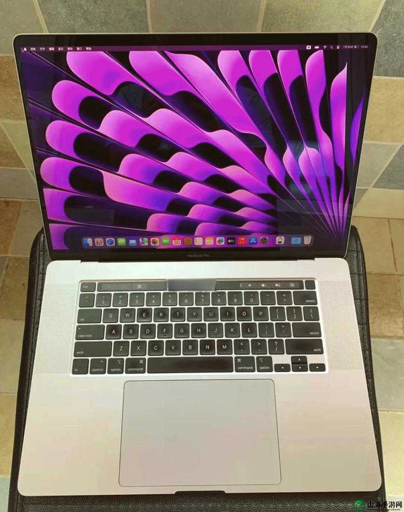 16 岁日本学生 MacBook Pro 评测从未减退